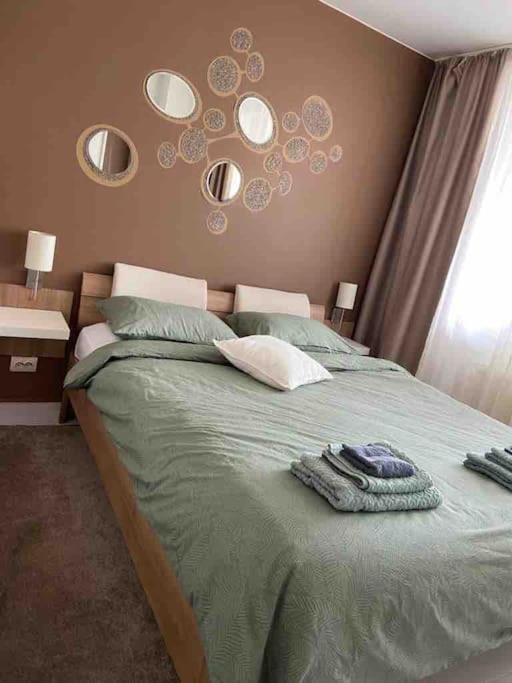 Lovely 1-Bedroom Apartament With Free Parking Sófia Exterior foto